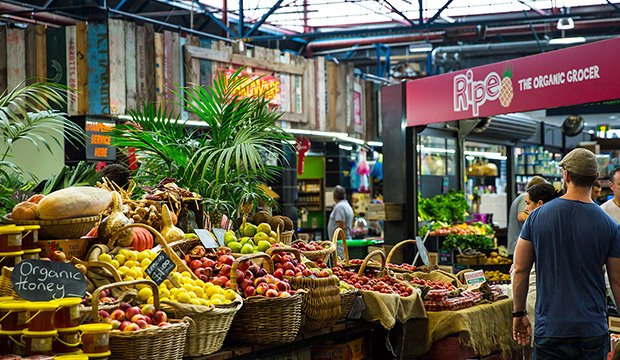 Fruit market