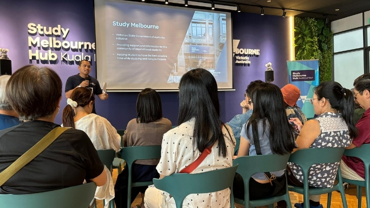 Speaker at Study in Victoria day at the Study Melbourne Hub Kuala Lumpar, parents and students seated in the audience